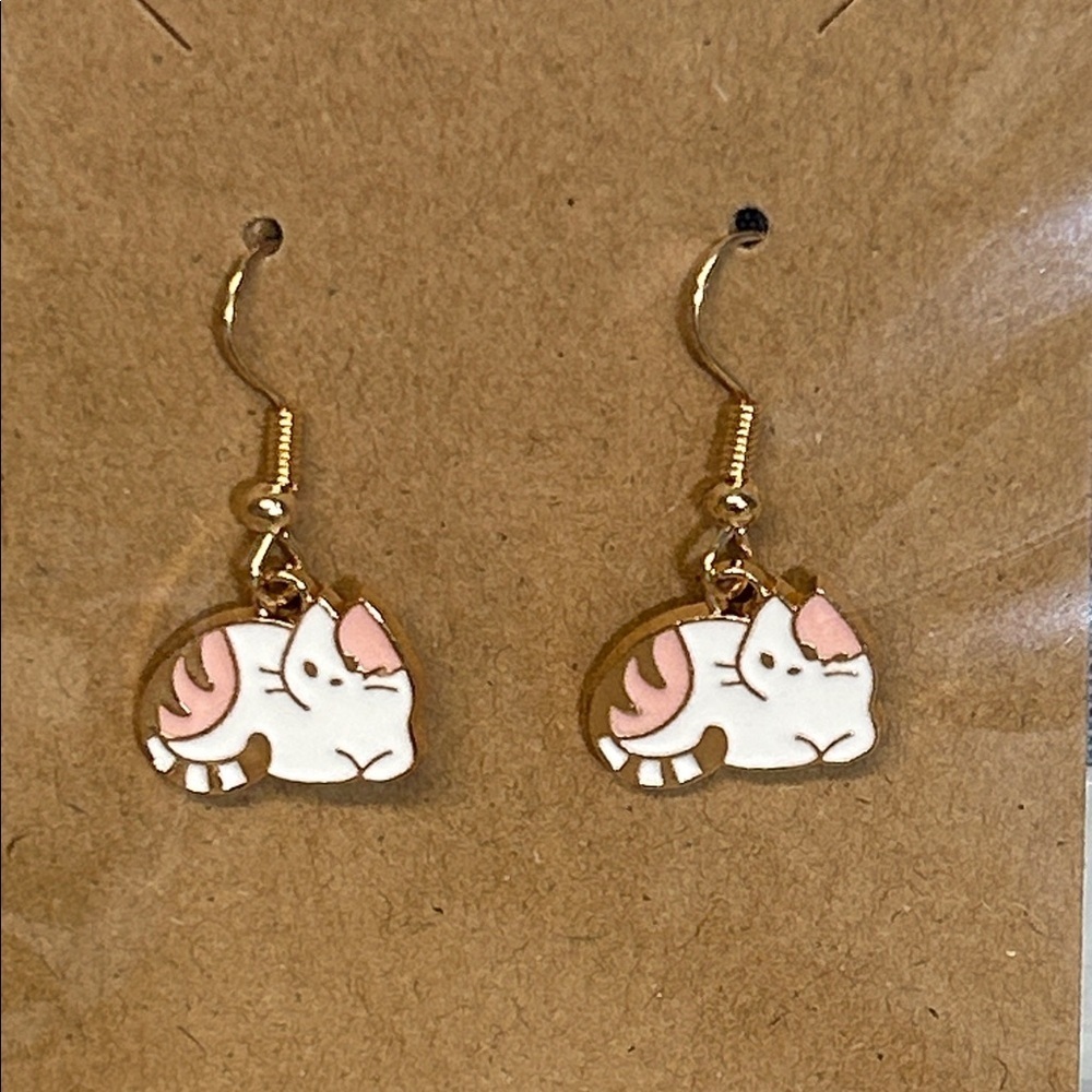 Cute Cat dangle Earrings with Pink Accents